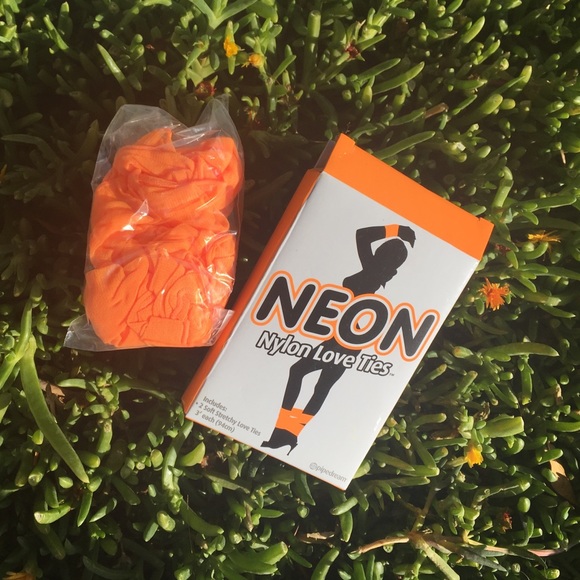 Neon nylon ties - Picture 3 of 4